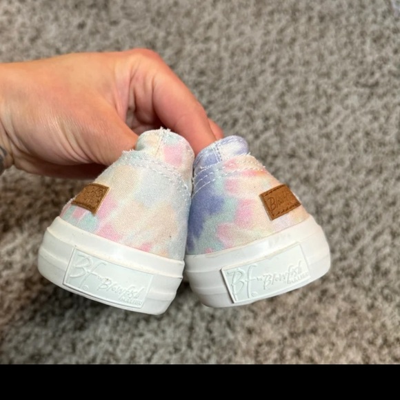 Blowfish Malibu Play Slip-On Sneaker size 9 - Picture 4 of 5
